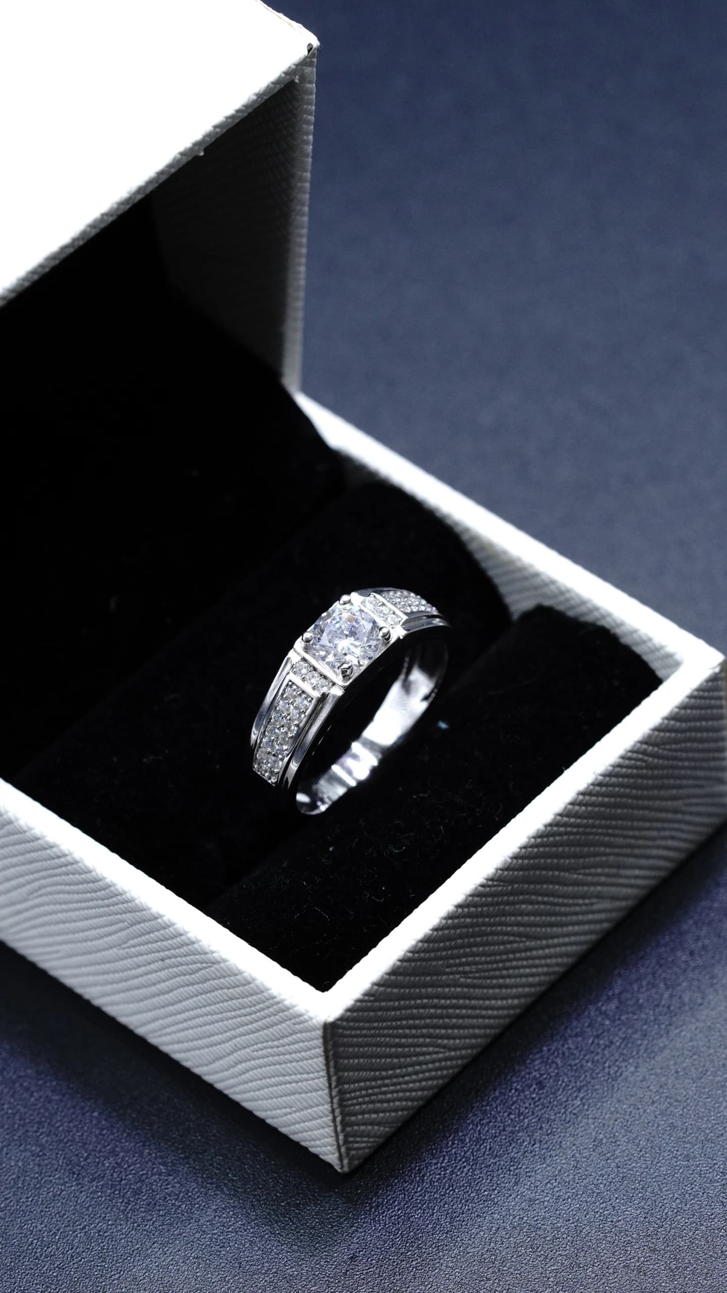 RRD486 – Cincin Lelaki, gambar 1 daripada 4