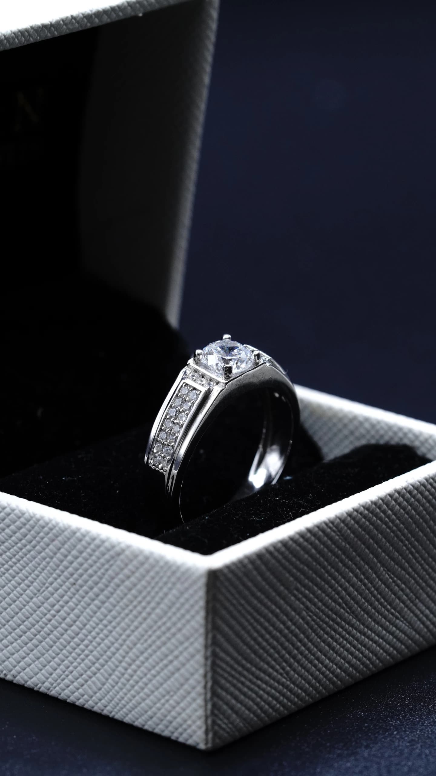 RRD486 – Cincin Lelaki, gambar 4 daripada 4