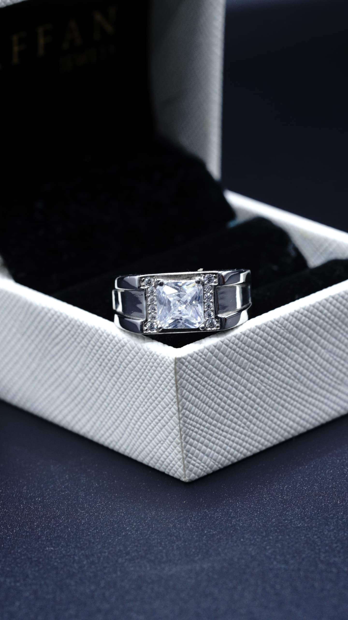 Rzy 017 – Cincin Lelaki, gambar 1 daripada 4