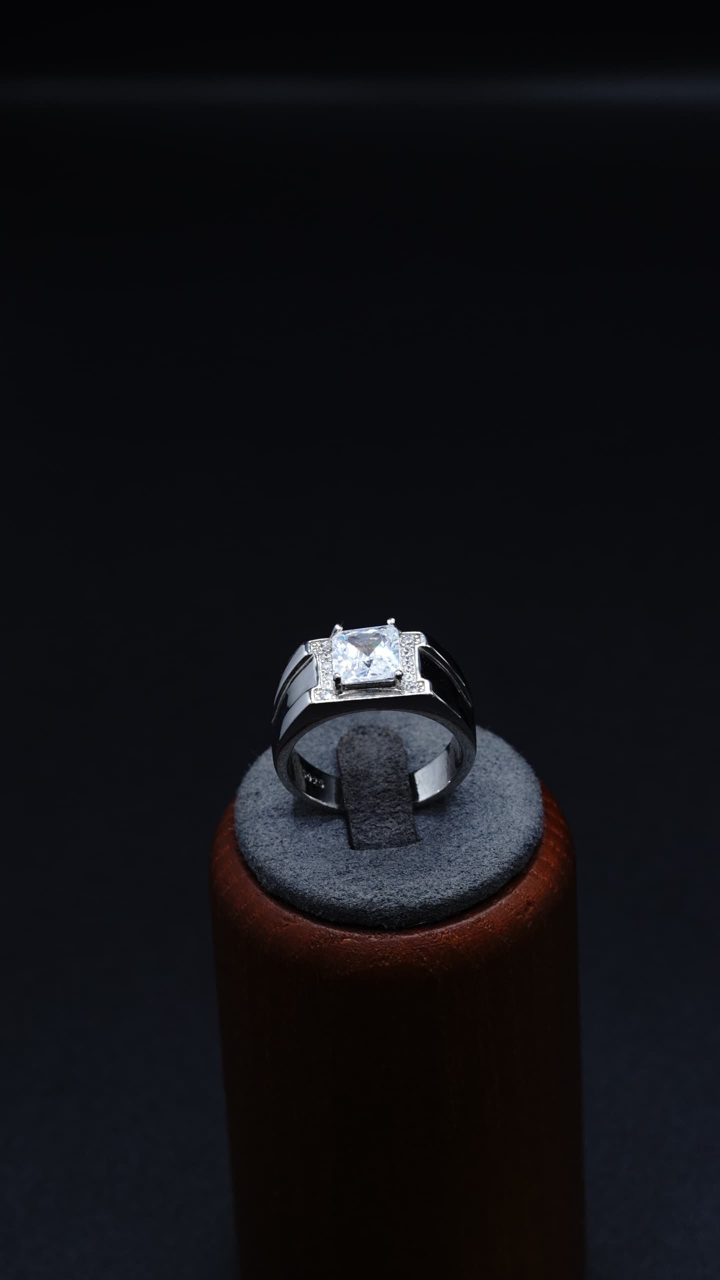 Rzy 017 – Cincin Lelaki, gambar 3 daripada 4