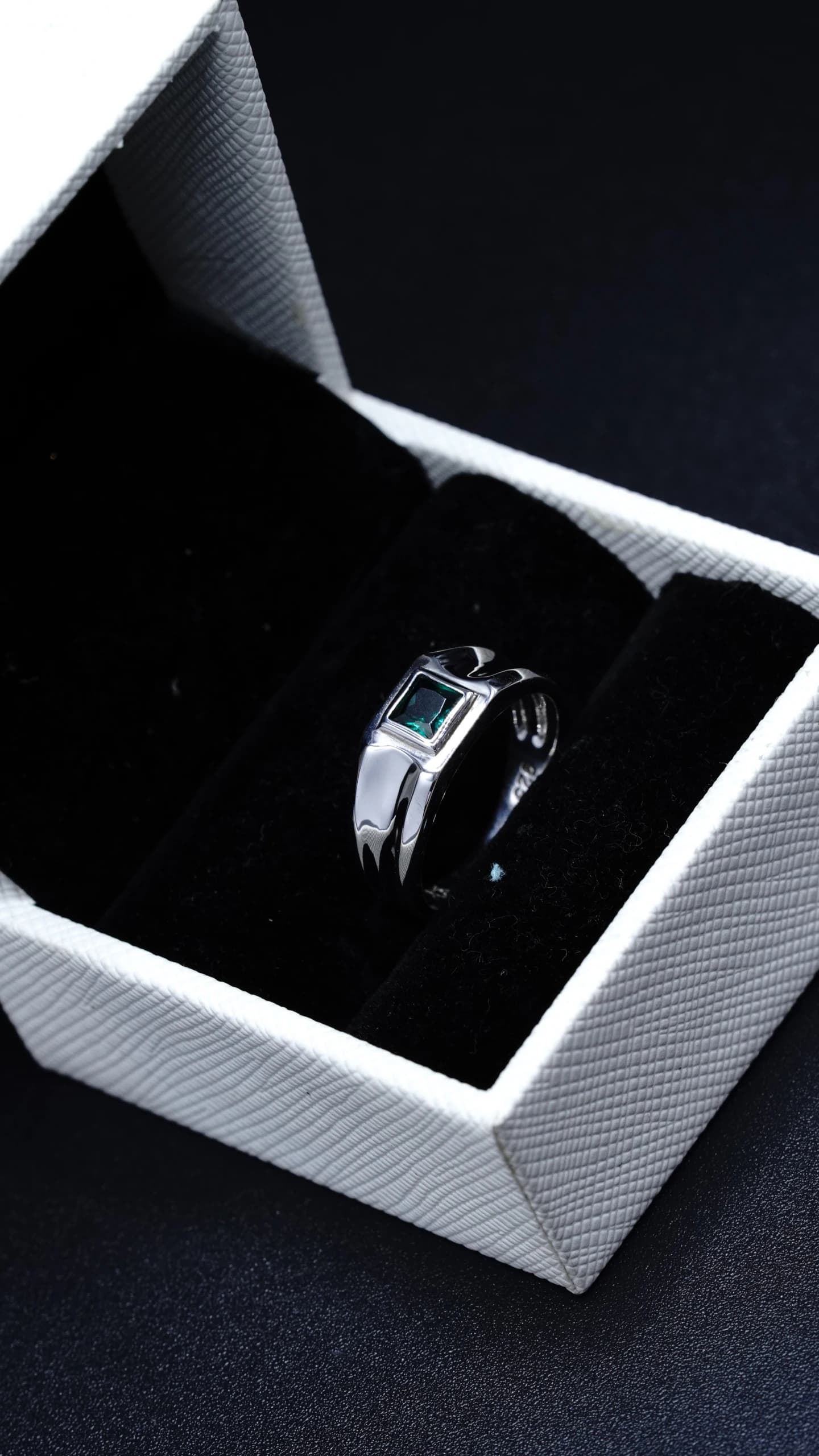 RSQ070 – Cincin Lelaki, gambar 2 daripada 2