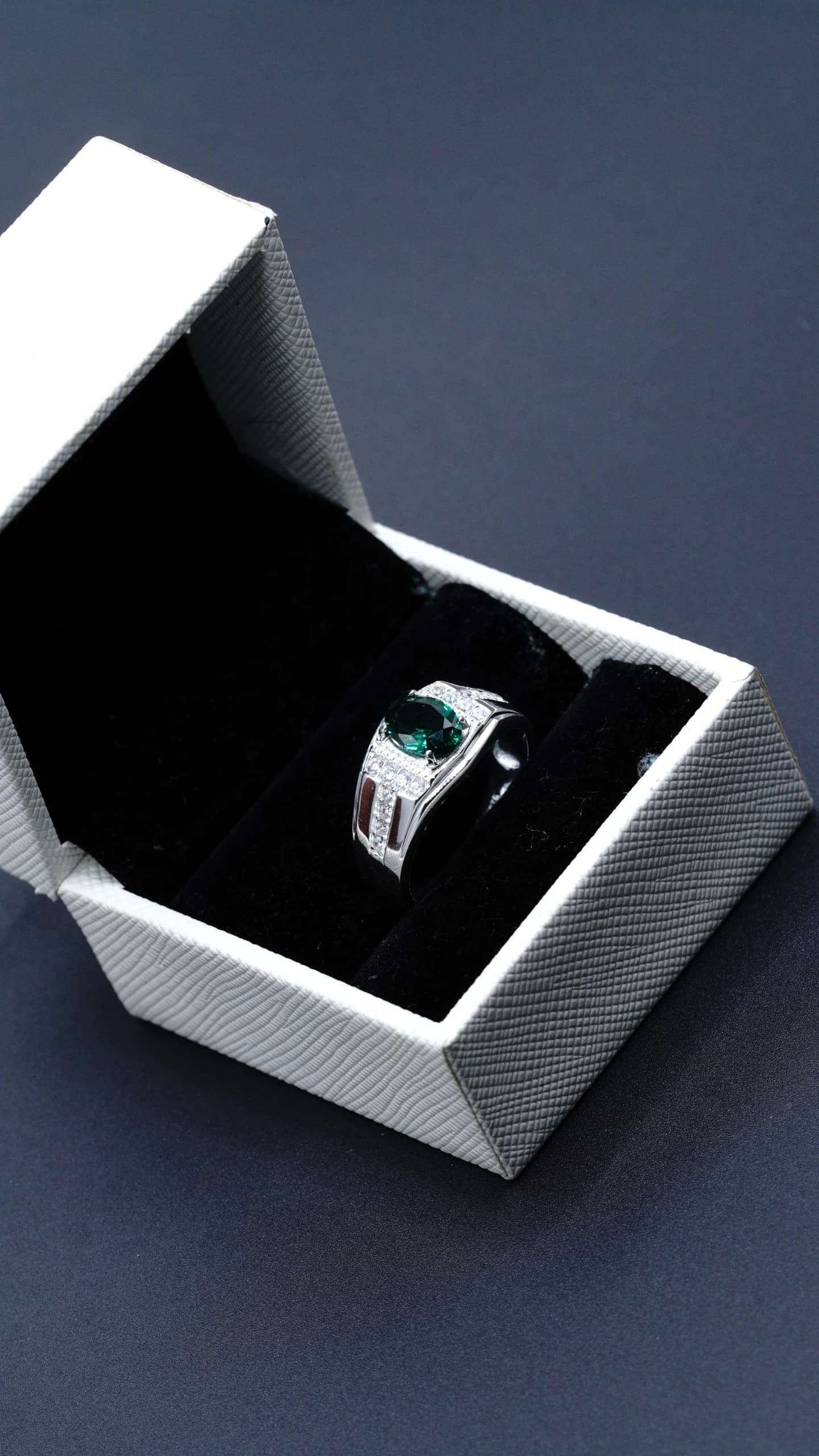 RQ043 – Cincin Lelaki, gambar 1 daripada 4